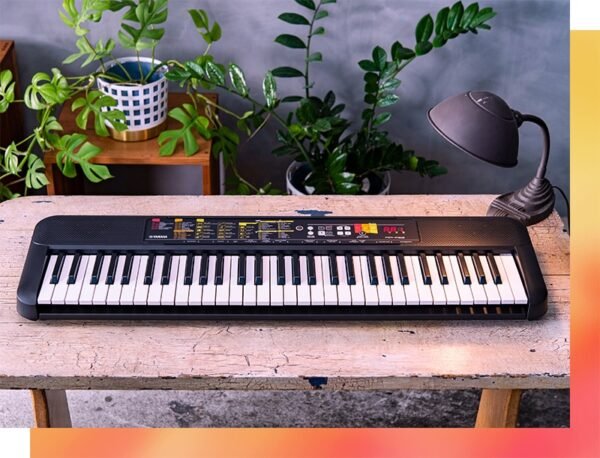 Yamaha PSR-F52 Digital Keyboard - Image 4